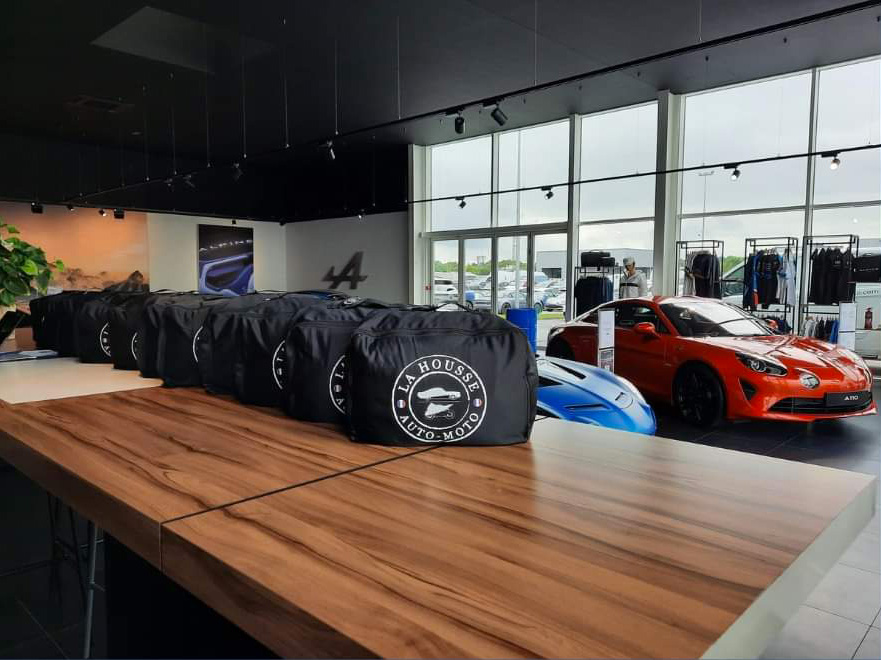 la housse auto moto Centre Alpine sacs de transport housses voiture, moto, moto racing